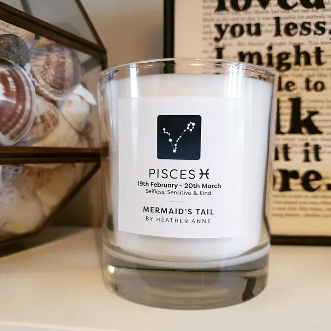 Pisces - Mermaid's Tail. 19th February - 20th March Woodwick Candle