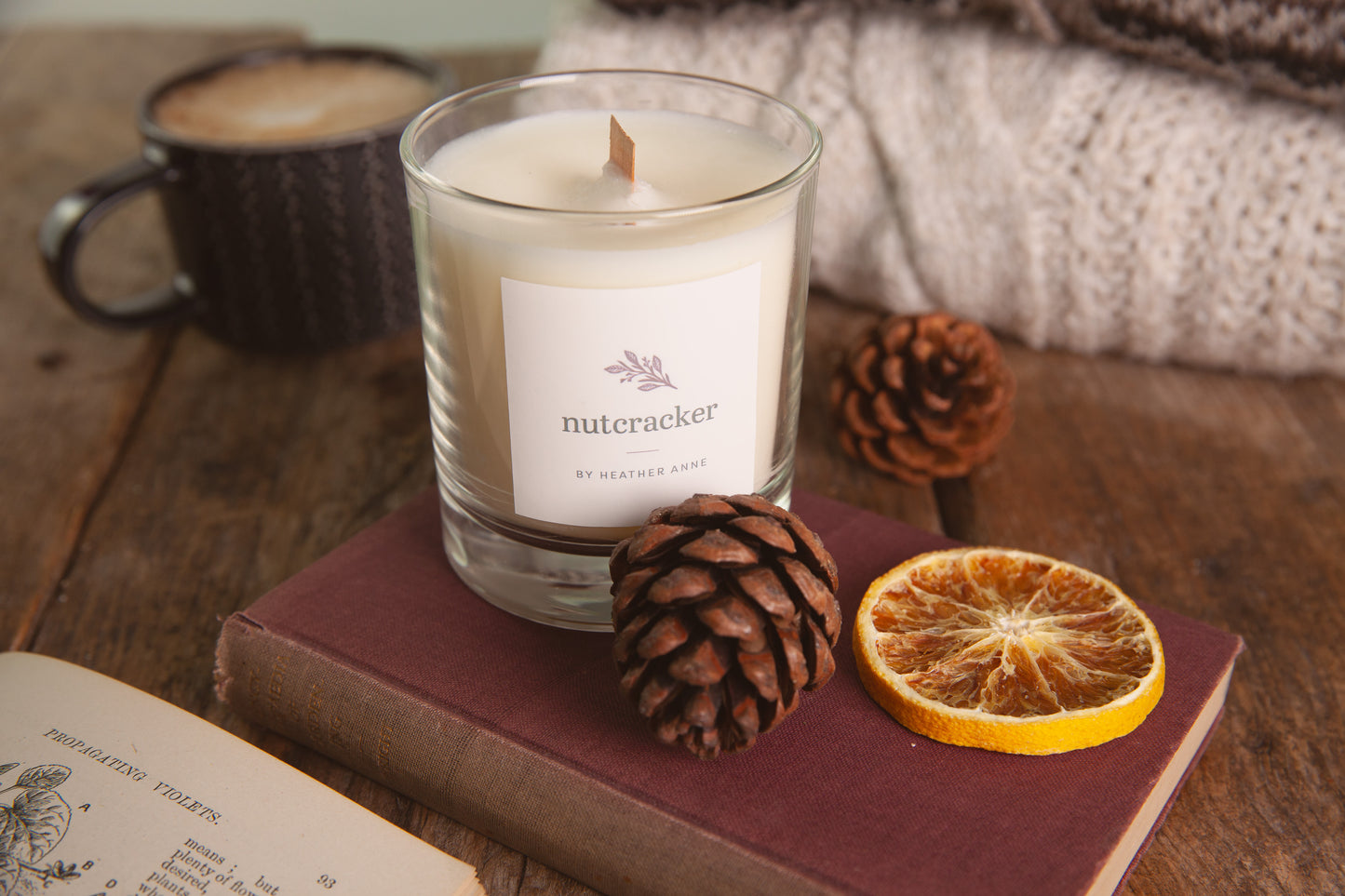 * NEW * Nutcracker Woodwick Candle