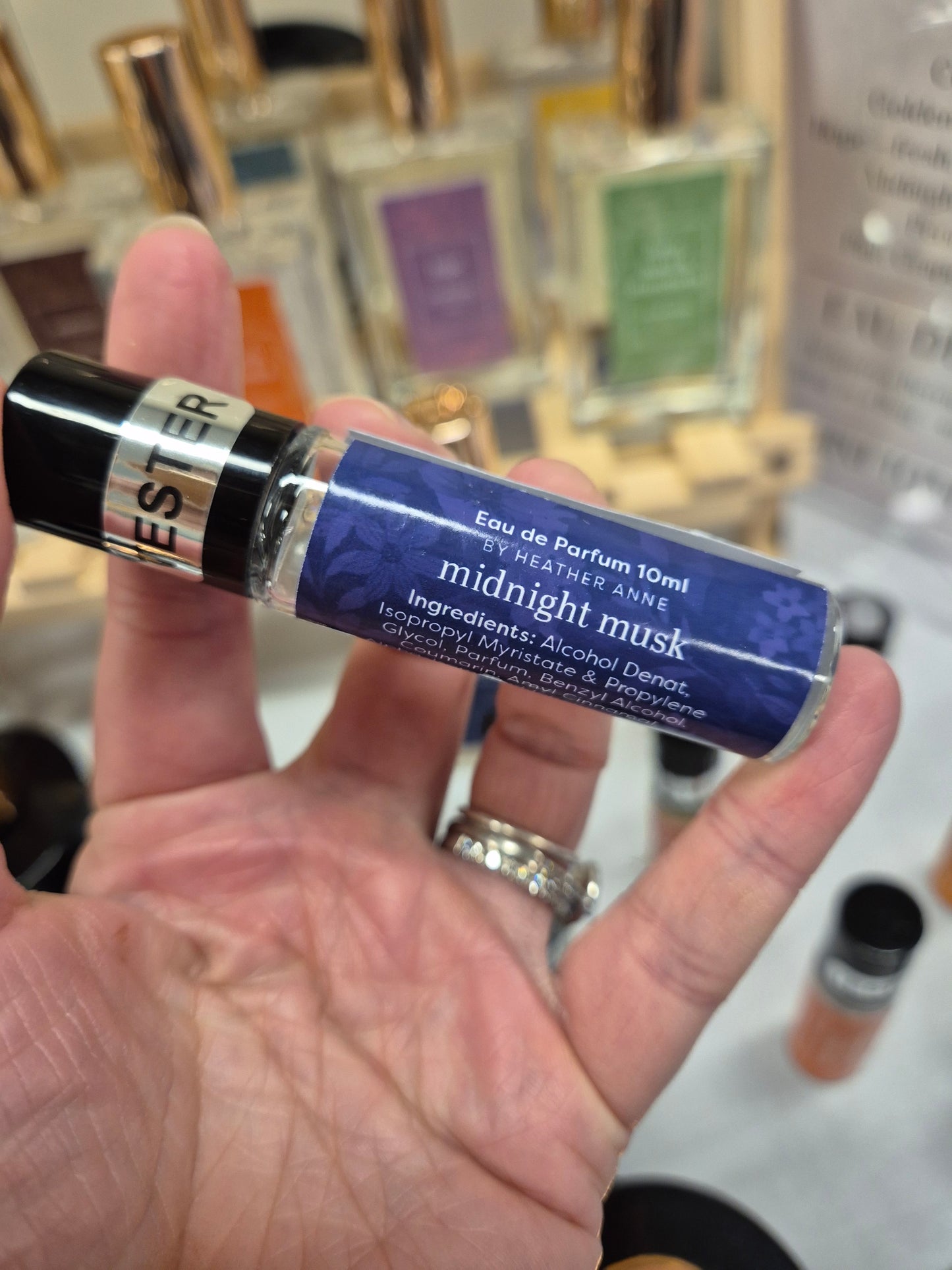 * NEW * Mini Roller Eau de Perfume & Toilette