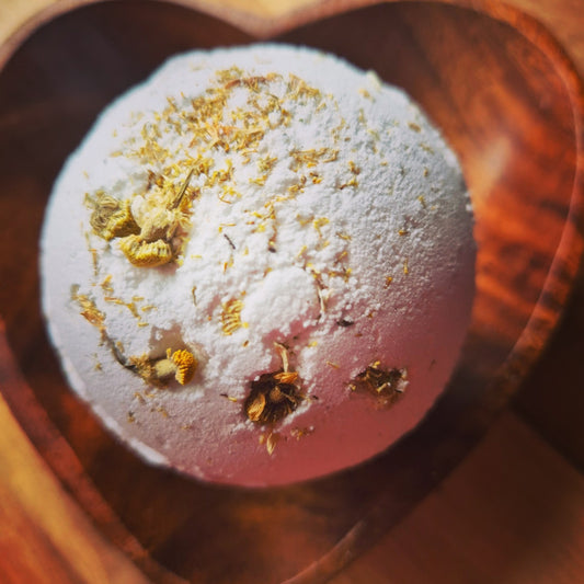 * NEW * The Glowing Duck - Himalayan Salt Bath Bomb