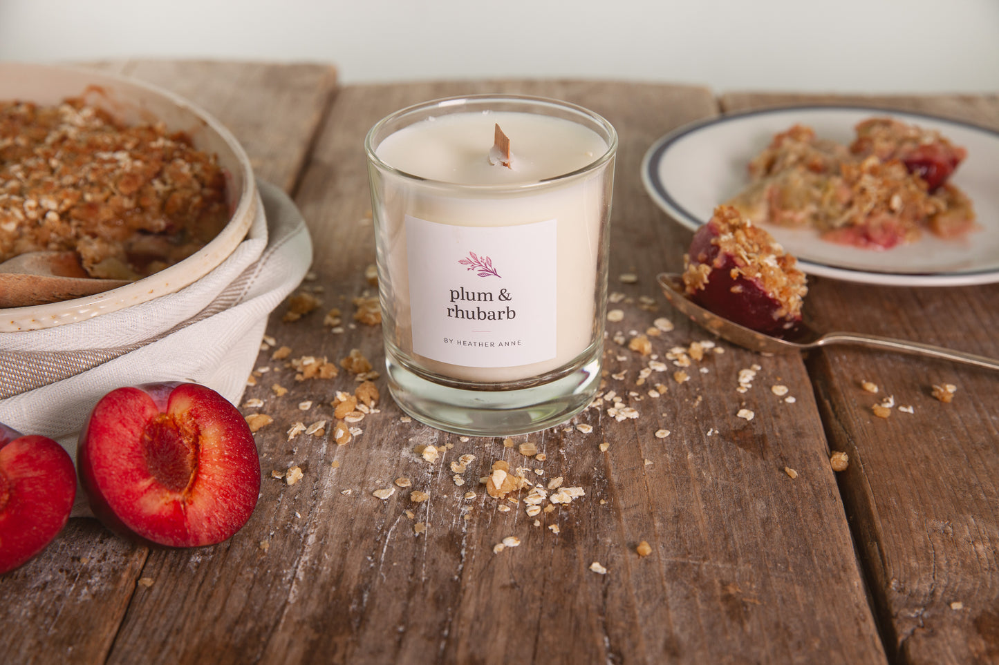 Plum & Rhubarb Woodwick Candle