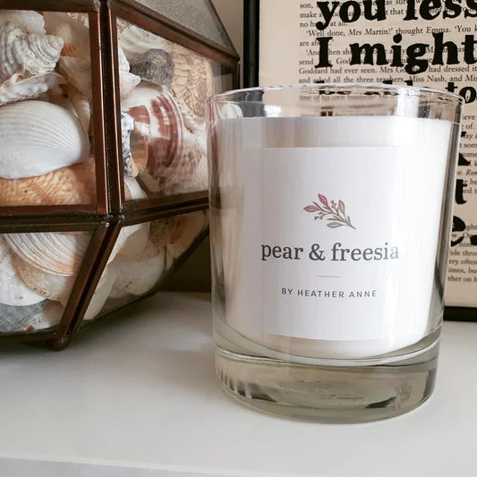 * NEW * Pear & Freesia Woodwick Candle