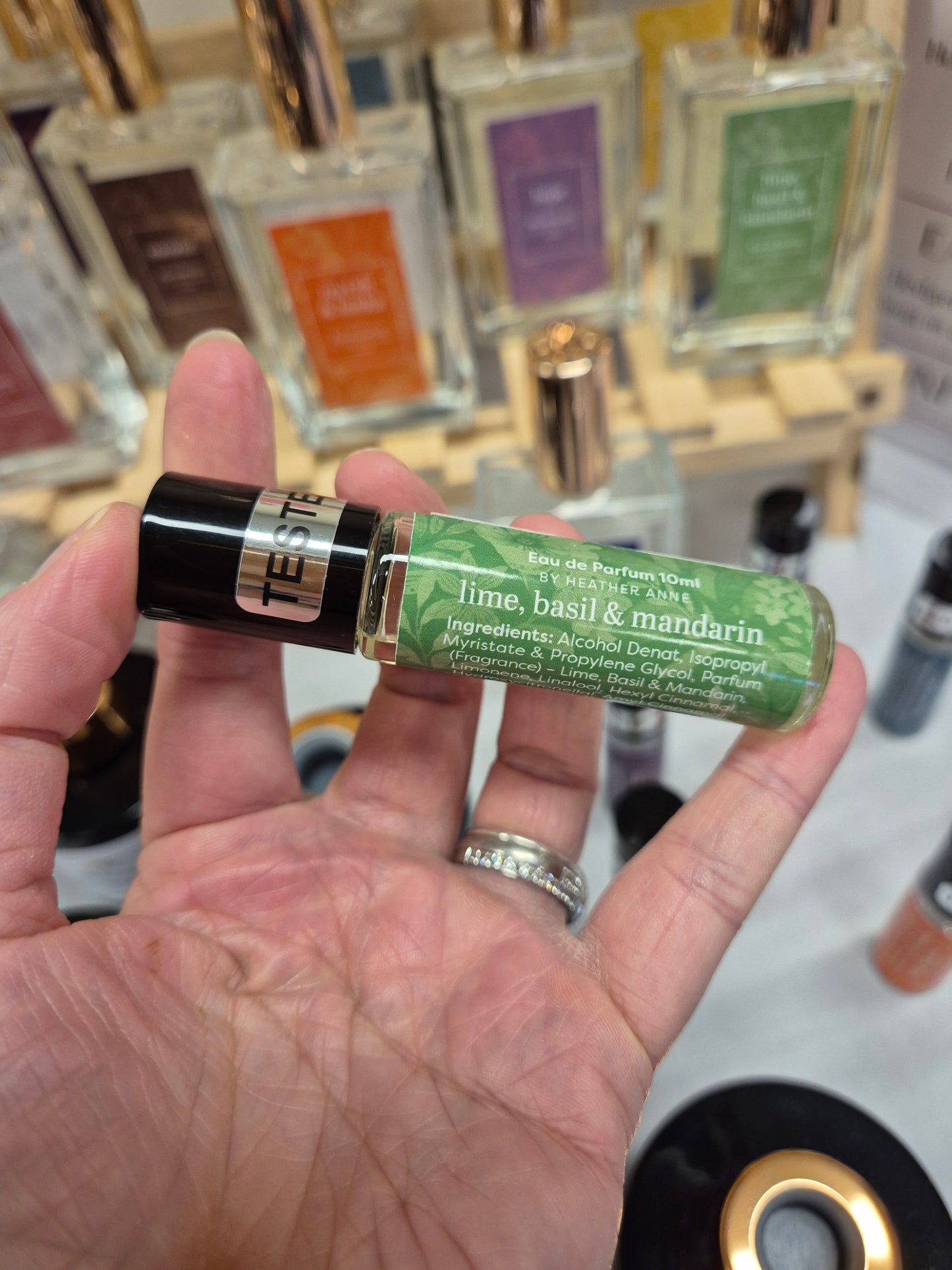 * NEW * Mini Roller Eau de Perfume & Toilette