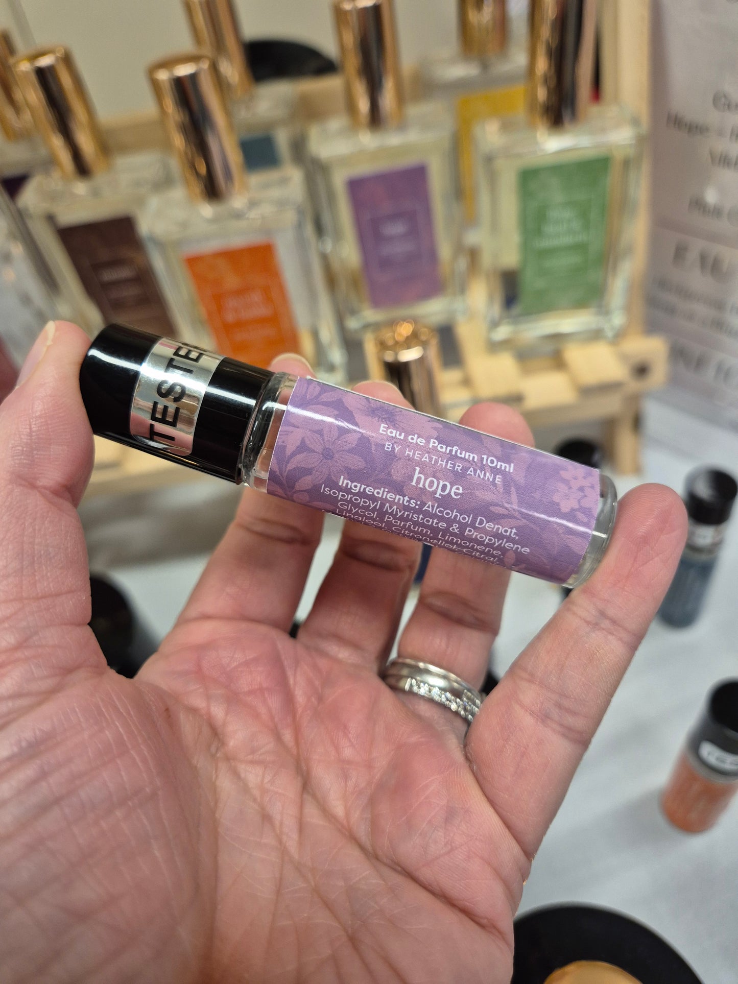 * NEW * Mini Roller Eau de Perfume & Toilette